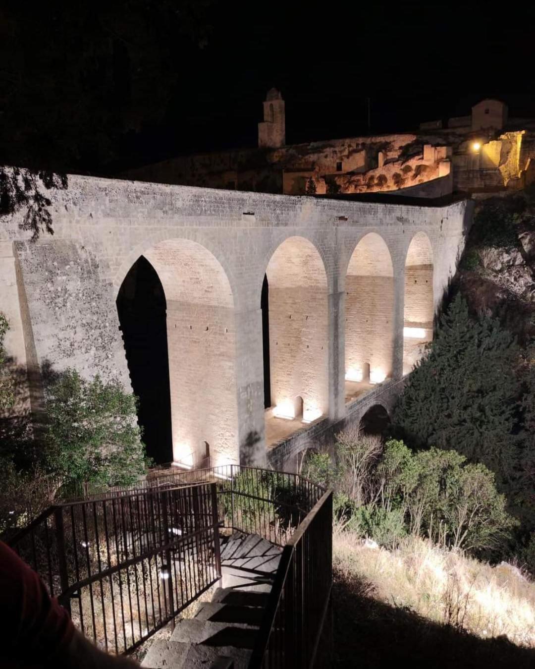 B&B Sotto L'Arco Γκραβίνα Εξωτερικό φωτογραφία